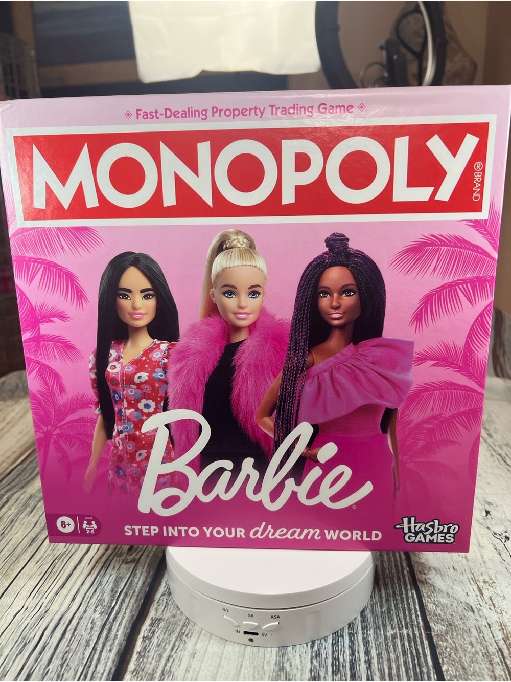 Monopoly Barbie Edition Board Game Hasbro Mattel Pink Dream World 8+